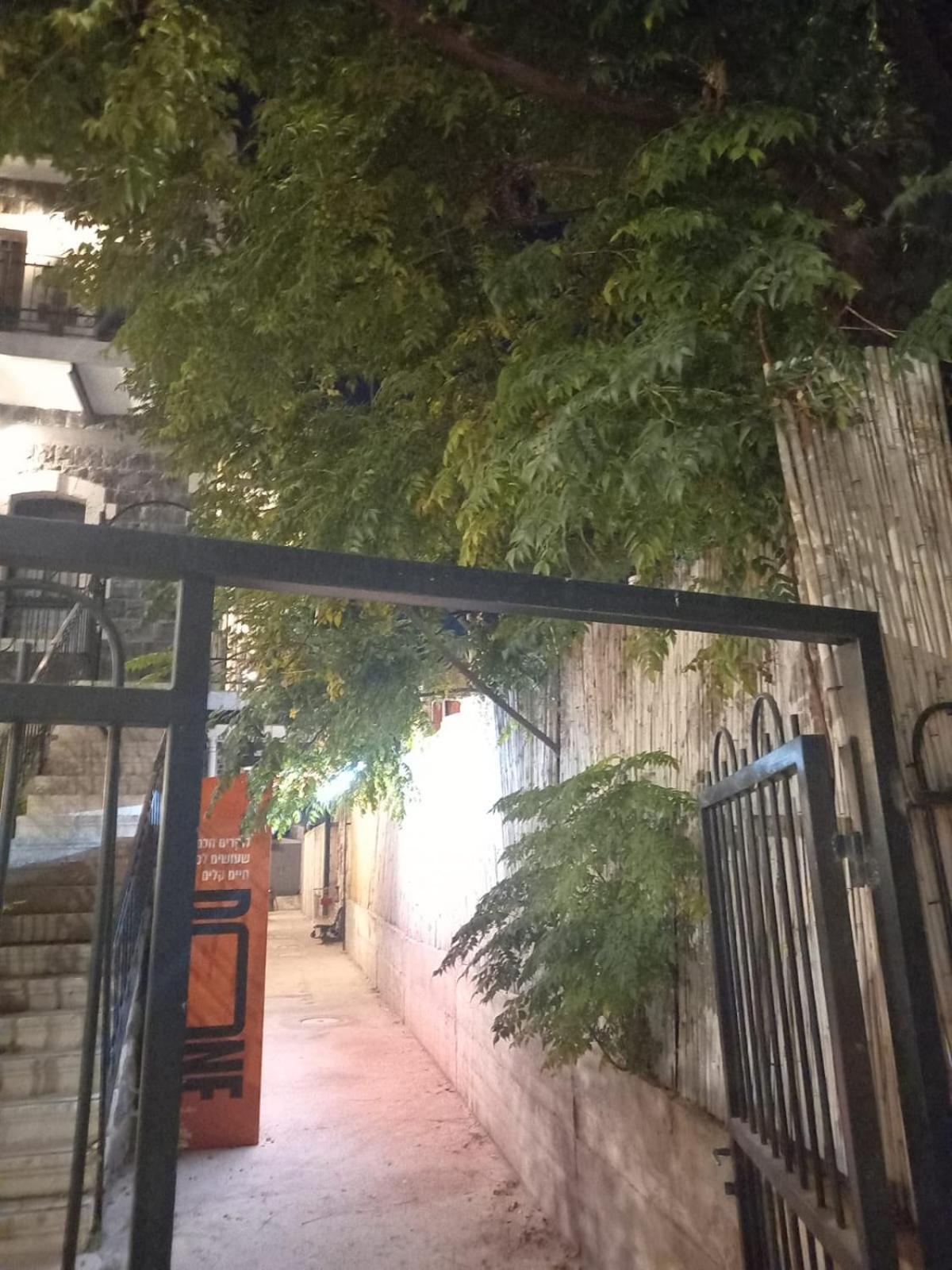 יחידת אירוח בבית ורדי Тверия Экстерьер фото